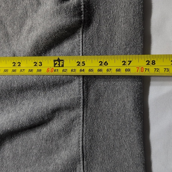 Sixflags Harley Quinn Gray Crewneck Sweater with Pink and Black Design Medium - Picture 5 of 5